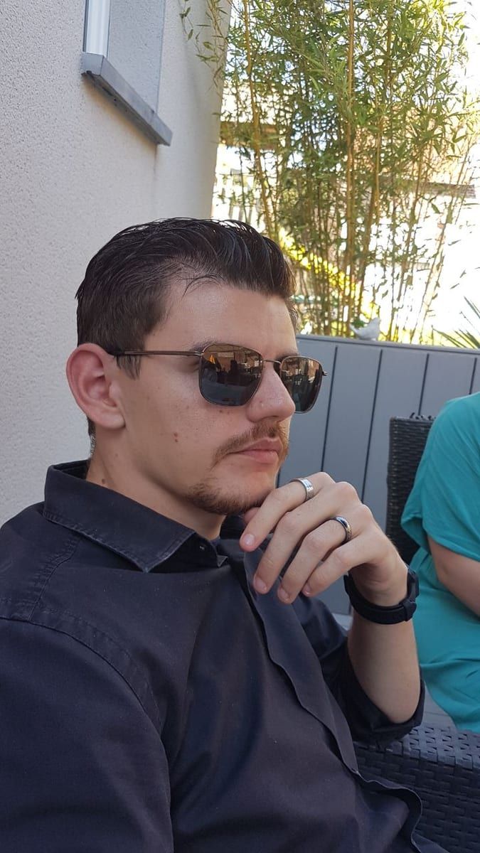 Profil de Charlery, 34 ans, Gay bars à Saas-Fee (Valais)