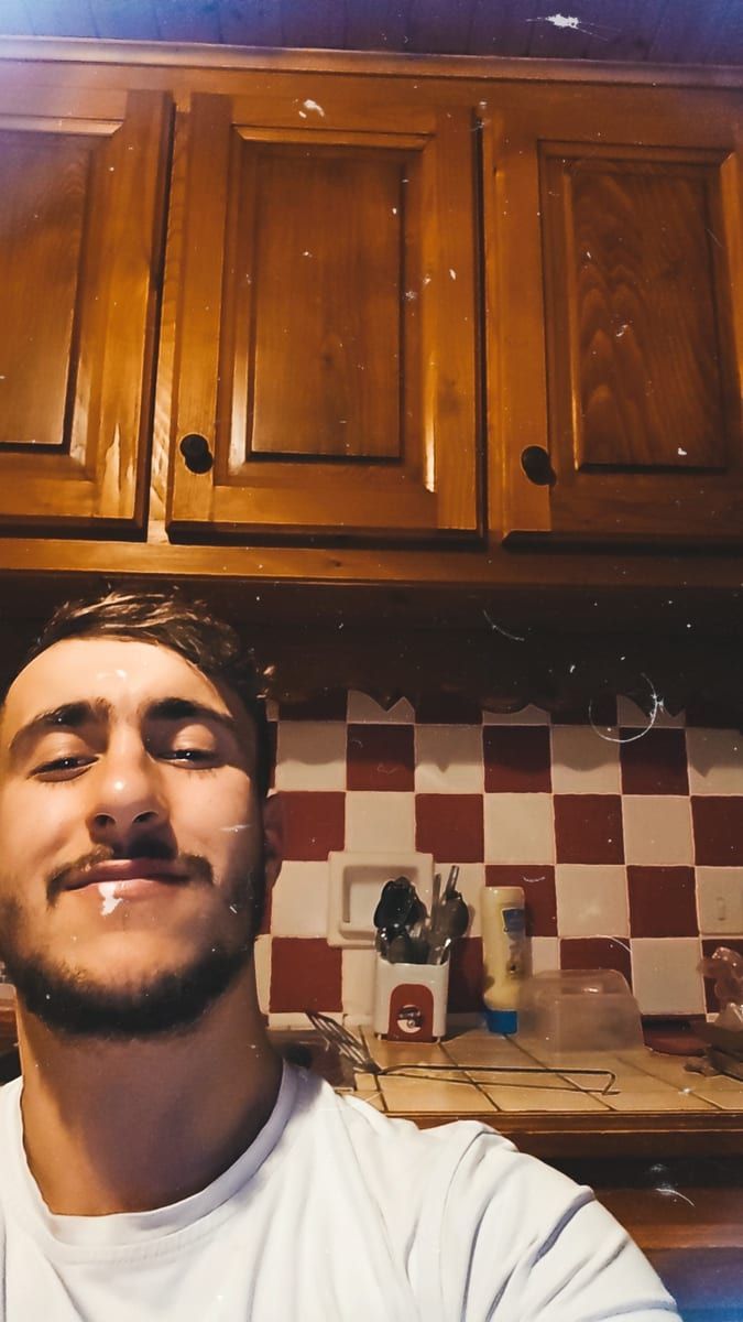 Profil de Lluis, 45 ans, Gay bars à Uttwil (Thurgovie)