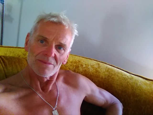 Giro - Gay bars à Zullwil Profil de Giro, 40 ans, Gay bars à Zullwil (Soleure)
