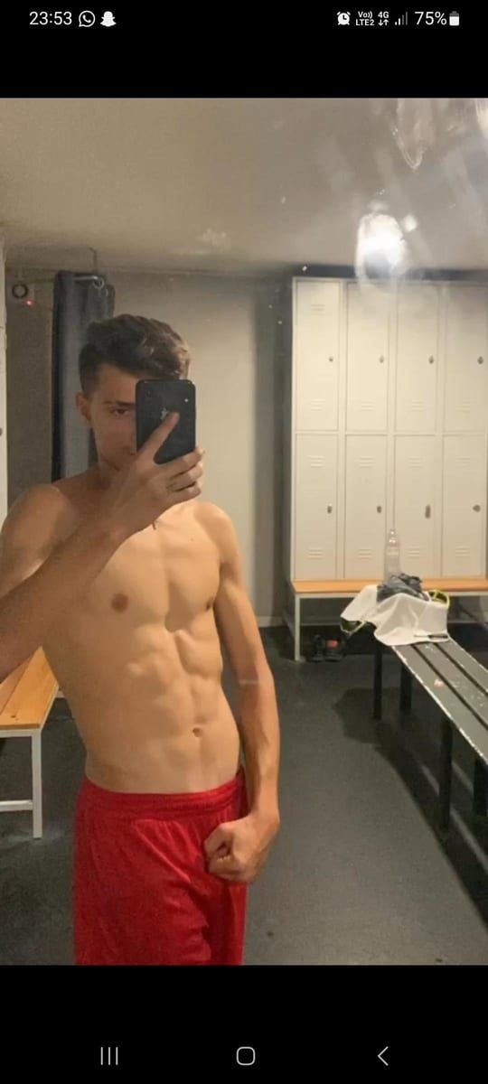 Profil de Aran, 42 ans, Gay bars à Zeihen (Argovie)