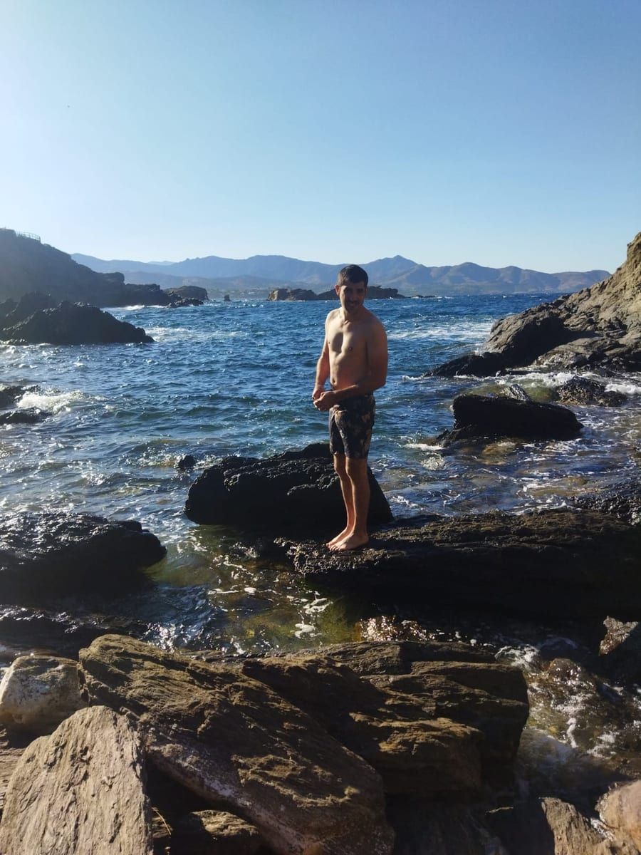 Profil de Adame, 23 ans, Gay bars à Wöschnau (Soleure)