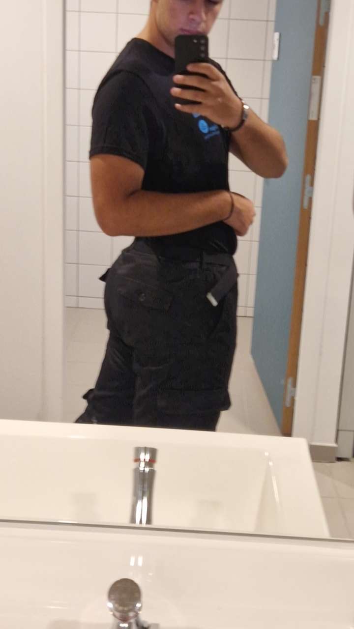 Profil de Milad, 26 ans, Gay bars à Beringen (Schaffhouse)