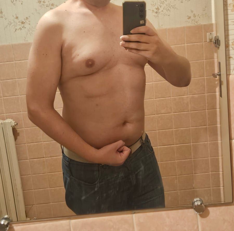 Profil de Issame, 40 ans, Gay bars à Wiesenberg (Nidwald)