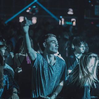 Profil de Zine, 32 ans, Gay bars à Wirzweli (Nidwald)