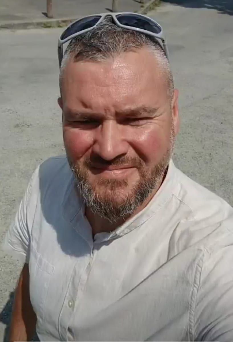 Profil de Saleh, 33 ans, Gay bars à Zuzgen (Argovie)