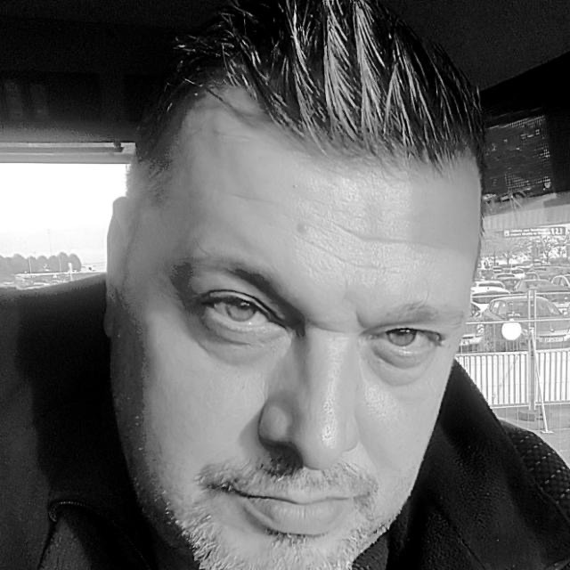 Profil de Wali, 33 ans, Gay bars à Unterschächen (Uri)