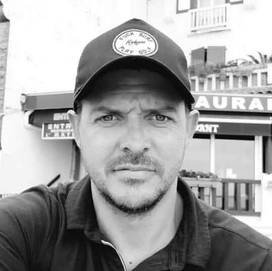 Profil de Yvrin, 38 ans, Gay bars à Acquarossa (Tessin)