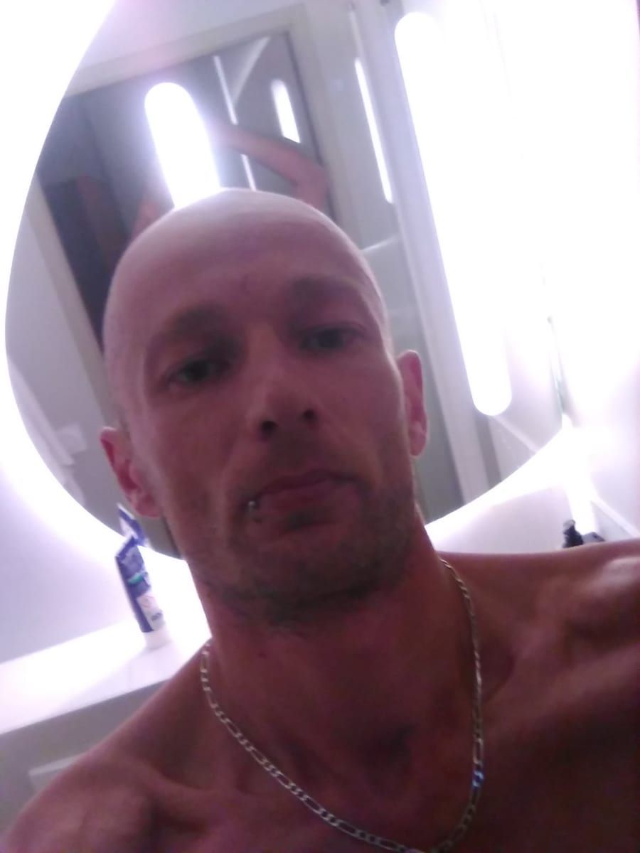 Profil de Stefen, 38 ans, Gay bars à Beringen (Schaffhouse)