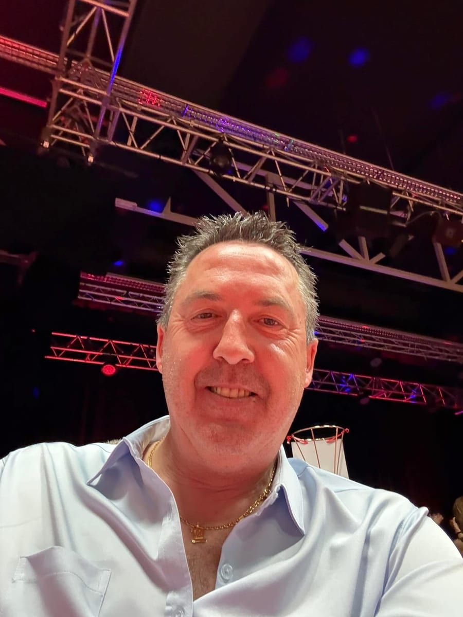 Paul-loup - Gay bars à Vernier Profil de Paul-loup, 35 ans, Gay bars à Vernier (Genève)