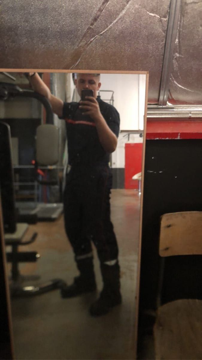 Djordan - Gay bars à Fräschels Profil de Djordan, 24 ans, Gay bars à Fräschels (Fribourg)