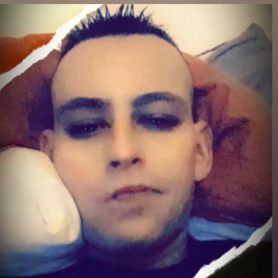 Profil de Fousseyni, 31 ans, Gay bars à Russo (Tessin)