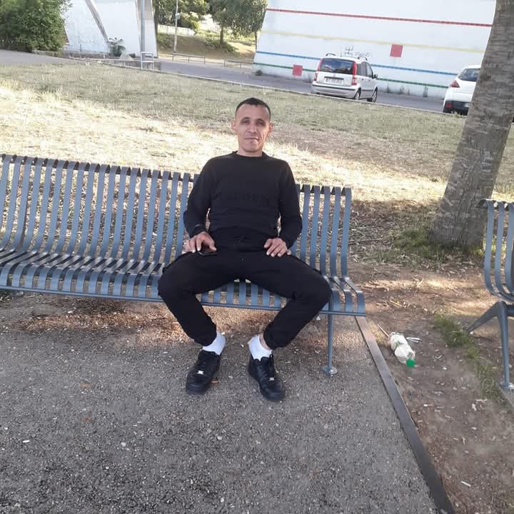 Profil de Hipolyte, 37 ans, Gay bars à Flims Waldhaus (Grisons)