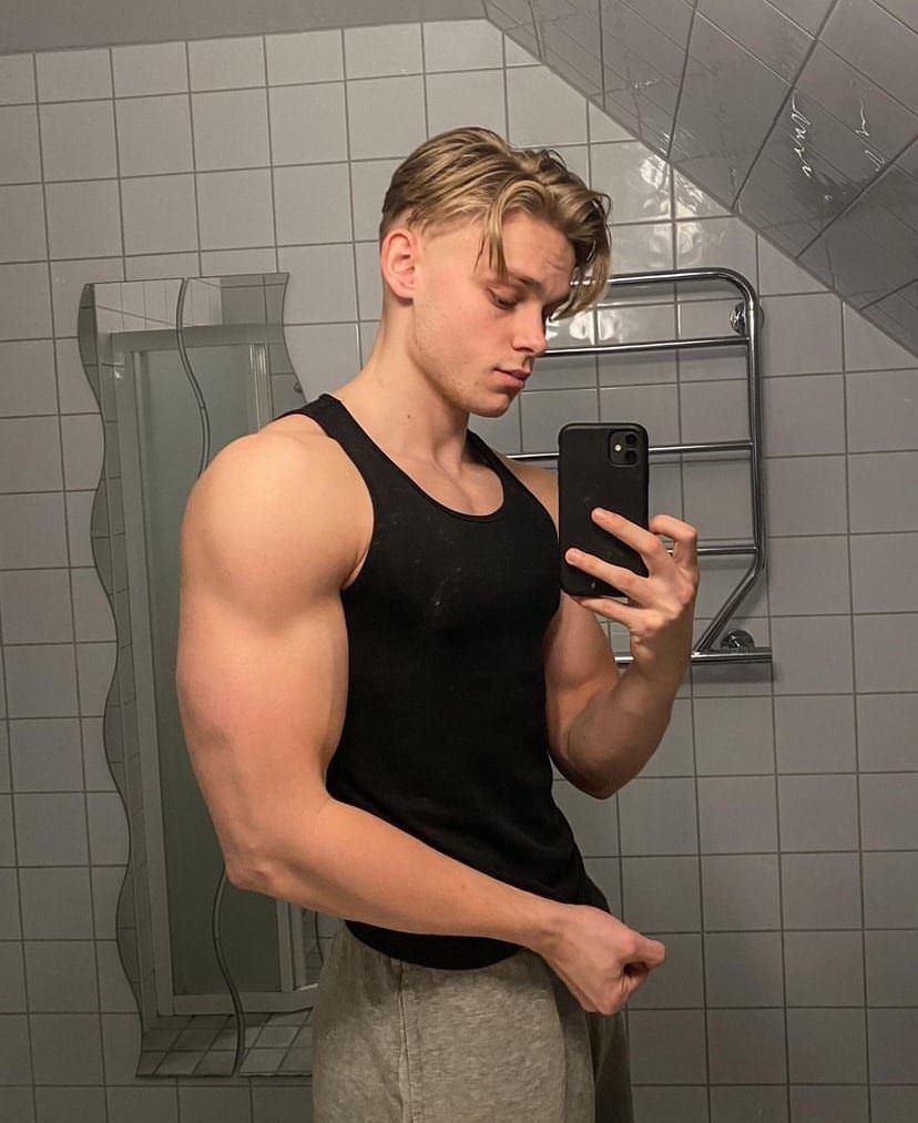 Profil de Maxens, 35 ans, Gay bars à Bannwil (Berne)