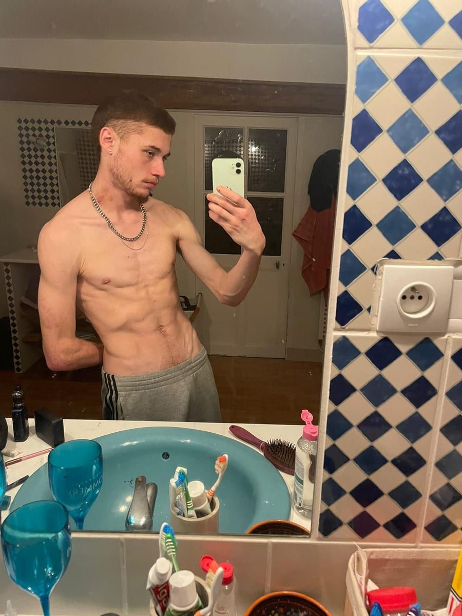 Profil de Henri-xavier, 45 ans, Gay bars à Ependes VD (Vaud)