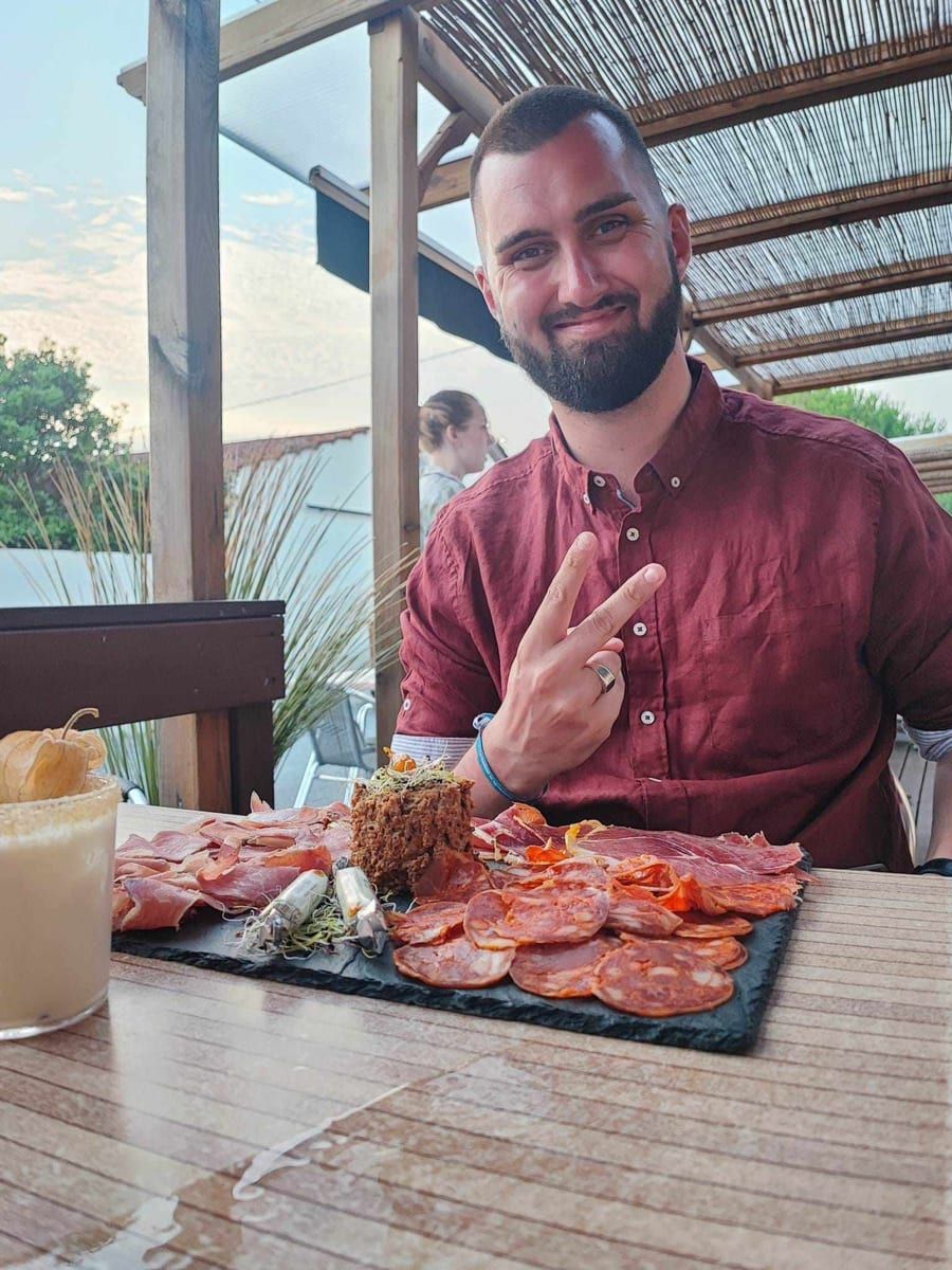 Sidia - Gay bars à Vira (Gambarogno) Profil de Sidia, 29 ans, Gay bars à Vira (Gambarogno) (Tessin)