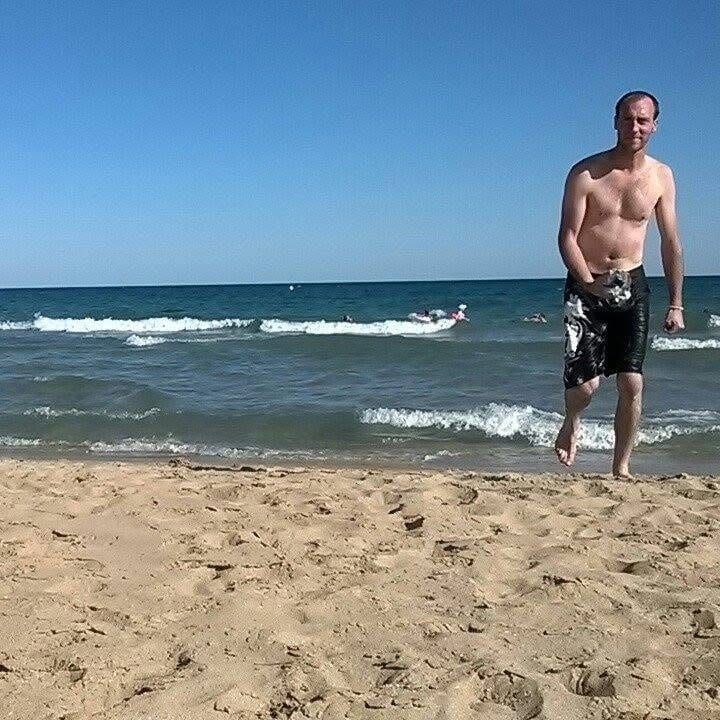 Profil de Bektas, 22 ans, Gay bars à Molondin (Vaud)