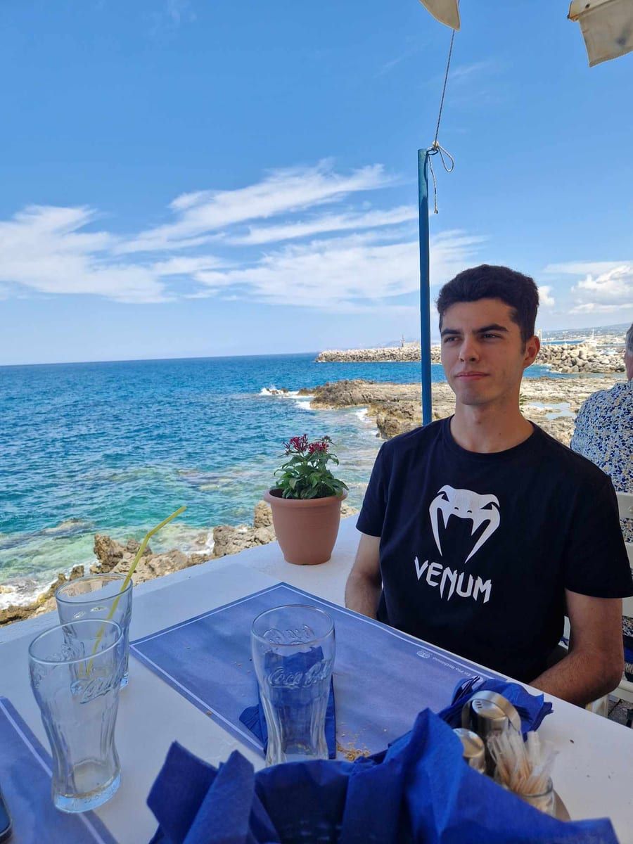 Profil de Hasan, 33 ans, Gay bars à St-Cergue (Vaud)