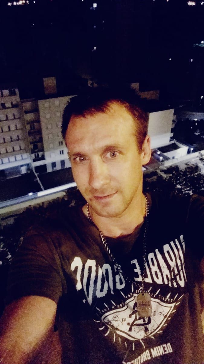 Profil de Abdoul-kader, 31 ans, Gay bars à Vicques (Jura)