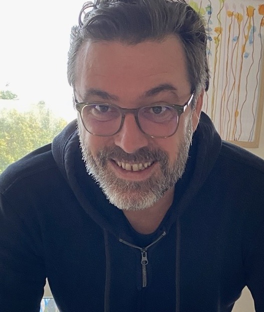 Profil de Akiva, 34 ans, Gay bars à Thônex (Genève)