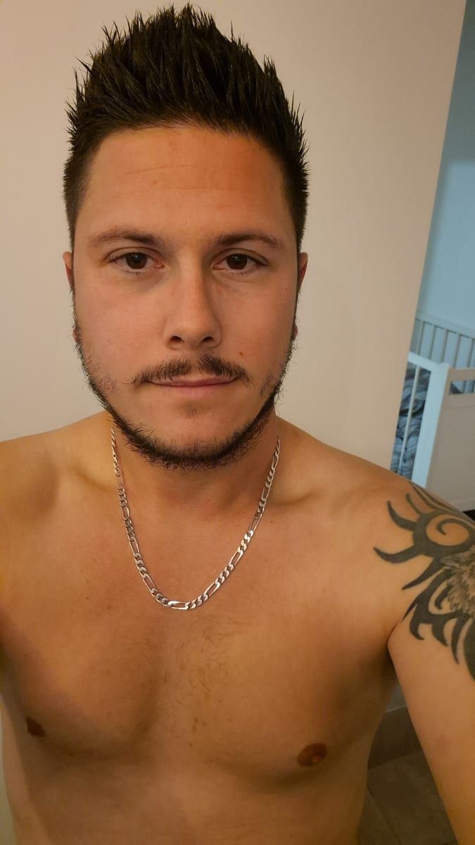 Profil de Rejean, 30 ans, Gay bars à Windlach (Zurich)