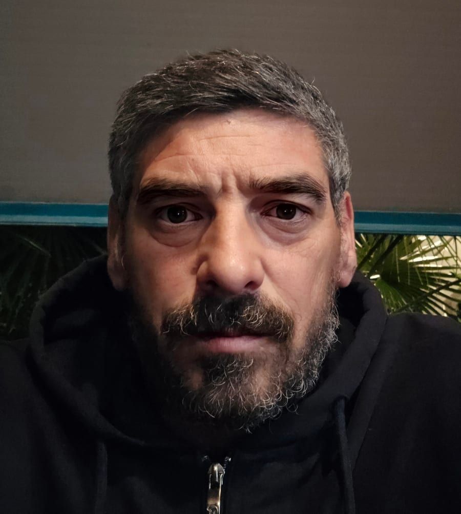Profil de Ali-eren, 27 ans, Gay bars à Igis (Grisons)